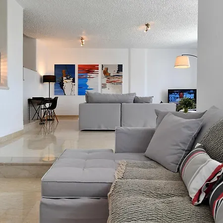 Callista Parikia (Paros)